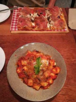 Mozzico Pizzeria E Cucina food