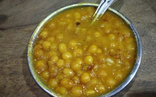 Berua Ghugni Stall food