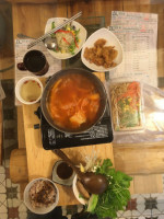 Xīn Shēng Shū Shí Xiǎo Guǎn food