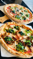 Xiù Lǜ Pizza Focaccia food