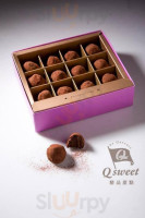 Q Sweet Premium Chocolates Sweets) food