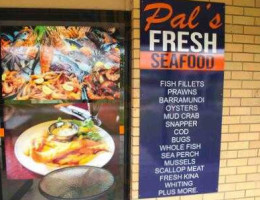 Pal's Fresh Seafood food