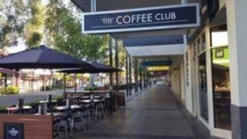 The Coffee Club Café outside