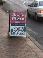 Joe's Pizza Parlour food