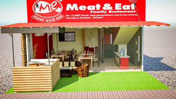 Meat And Eat Family inside