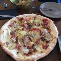 Volpino Pizzeria And Wine food
