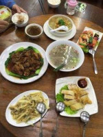 Lín Tián Shān Zhū Jiǎo food