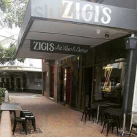 Zigi's Art & Wine Cheese Bar outside
