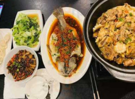 Dong Ting-little Fish Rice Town Dòng Tíng Yú Mǐ Xiāng Cài Guǎn food