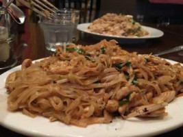 Pad Thai food