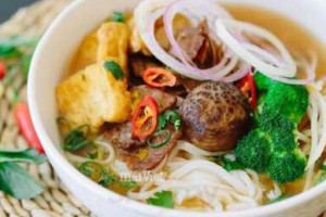 Mai Viet food