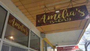Amelia's Bakery & Cafe food
