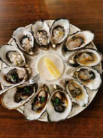 Fumo 28 Oyster Seafood food