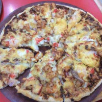 Red Grasshopper Pizza food