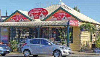 Paterson Country Cafe outside