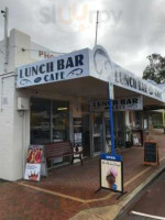 Pinjarra Lunchbar Cafe outside
