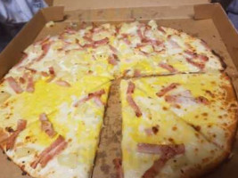 Domino's Pizza Lake Haven food
