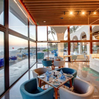 Ocean Blue Beach House Crowne Plaza Resort Salalah food