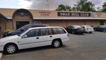 Swan Hill Club outside