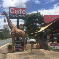 Big Giraffe Cafe outside