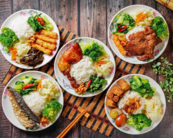 Jīn Xiān Lǔ Ròu Fàn Nán Jīng Diàn food