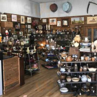 Hallett Coffee And Collectables food