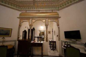 Alsisar Haveli inside