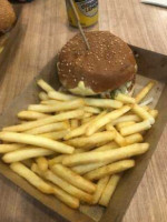 Galinha Burger Narellan food