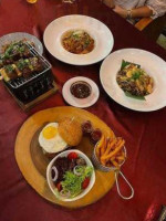 The Pomelo The Banjaran Hotsprings Retreat food