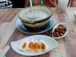 Yee Kee Porridge food