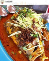Kari Kepala Ikan Mutiara Damansara food