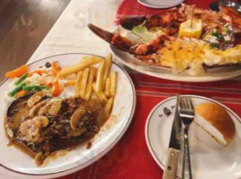 The Ship Batu Ferringi food