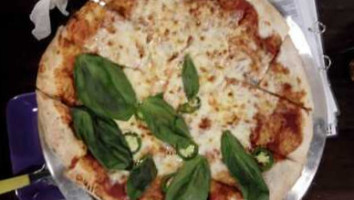 Michelangelo's Pizzeria food