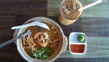 Laksa Lolita food