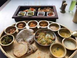 Rasovara The Royal Kitchen food