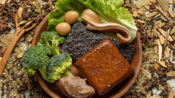 Dà Lǔ Tǒng Lǔ Wèi Tái Zhōng Zhòng Qìng Diàn food