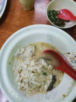 Kim Kee Seafood Porridge inside