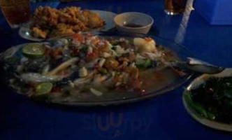 Dee Beach Tomyam Seafood Mersing food