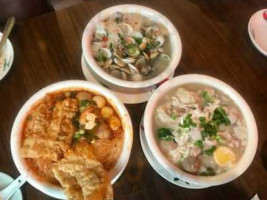 Gé Bì Lǎo Wáng Neighbour Lao Wang Cafe food