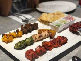 7 Spice Indian Cuisine food