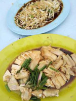 Onn Kee (tauge Ayam Kue Tiau) food
