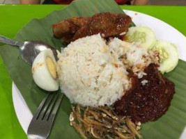 Nasi Lemak Saleha food