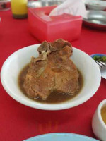 Ah Her Bak Kut Teh Yà Huǒ Ròu Gǔ Chá (pandamaran) food
