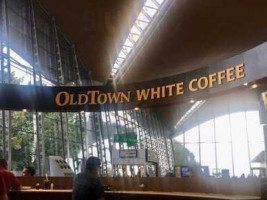 Old Town White Coffee outside
