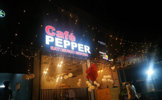 Café Pepper food
