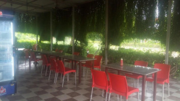 Gama Da Dhaba inside