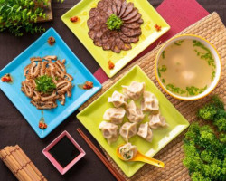 Xiè Jiā Dà Jí Lì Niú Ròu Shǒu Gōng Shuǐ Jiǎo food