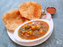 Khaudhara Point (bapunagar) food