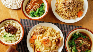 Fú Dé Māo ěr Duǒ Miàn Shí Guǎn food
