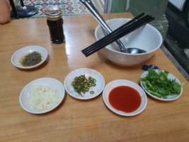 Qi Xiang Fish Head Steamboat food